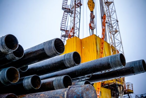 Differences between Casing and Drilling Pipes in the Oil and Gas Industry