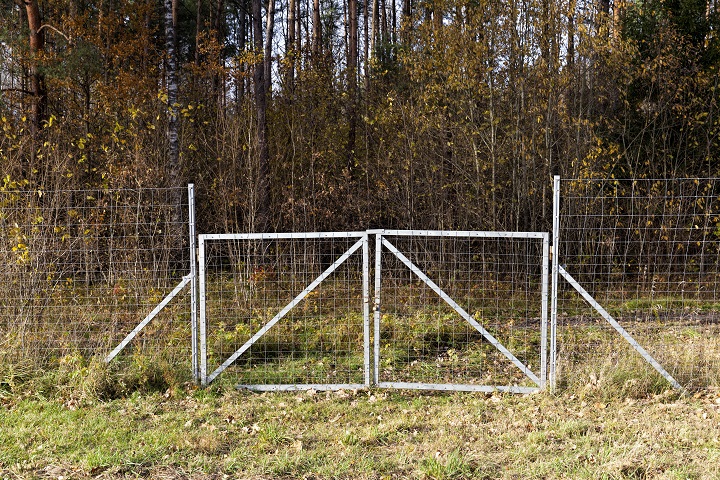 Comprehending the Steel’s Role in Fencing Requirements