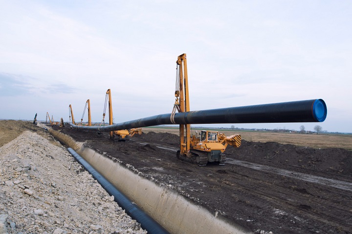 Getting to Know About Above and Below Ground Pipelines