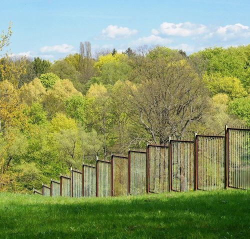 The Most Essential Features of a Steel Pipe Farm Gate