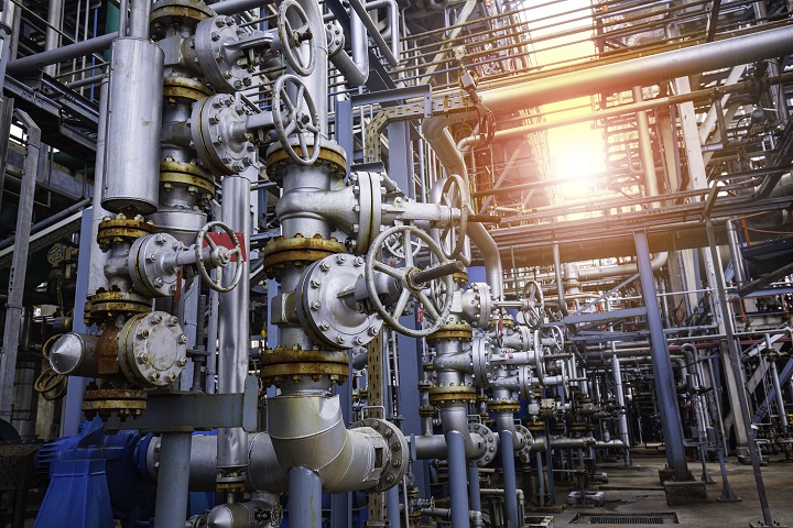 How to Choose a Piping System for Industrial Plants?